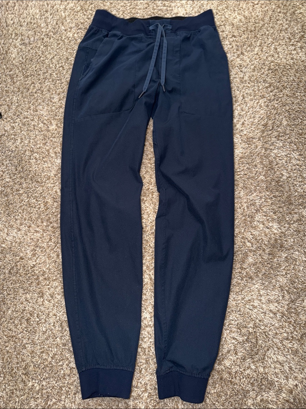 Lululemon women’sNavy Drawstring Jogger Pants sz small